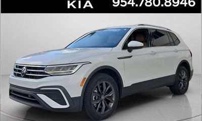 2023 Volkswagen Tiguan SE