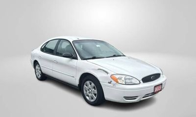 2005 Ford Taurus SE
