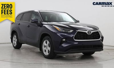 2022 Toyota Highlander LE