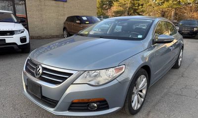 2010 Volkswagen Passat Sport