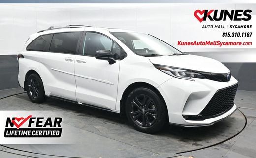 2025 Toyota Sienna XSE