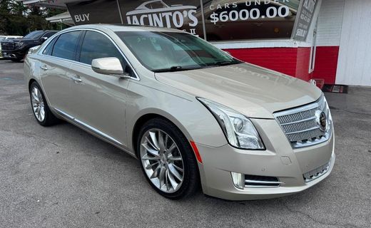 2013 Cadillac XTS Platinum