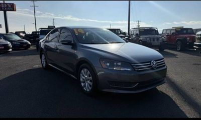 2014 Volkswagen Passat S