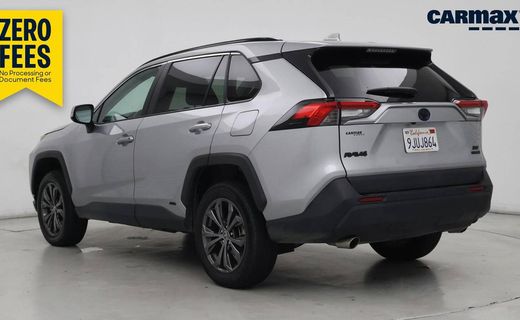 2024 Toyota RAV4 XLE Premium