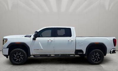 2021 GMC Sierra AT4