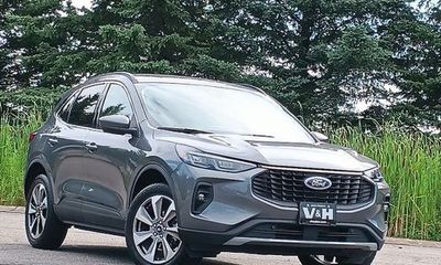 2025 Ford Escape Platinum
