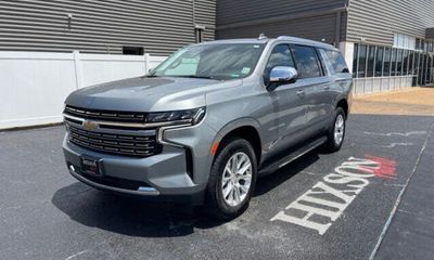2024 Chevrolet Suburban Premier
