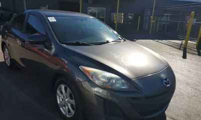 2010 Mazda MAZDA3 I