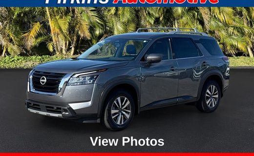 2023 Nissan Pathfinder SL