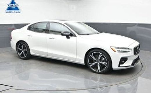 2025 Volvo S60 Plus Dark