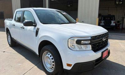 2024 Ford Maverick XL