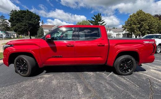 2022 Toyota Tundra SR5