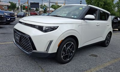 2024 Kia Soul EX