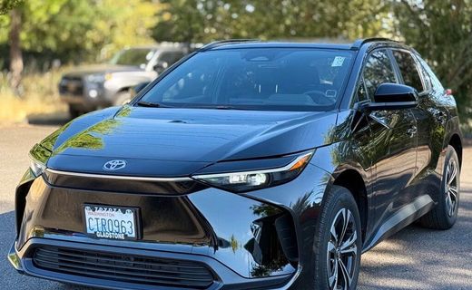 2025 Toyota BZ4X