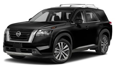 2023 Nissan Pathfinder Platinum