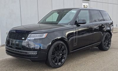 2026 Land Rover Range SE