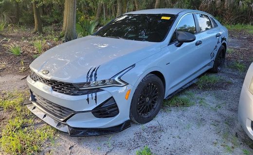 2022 Kia K5