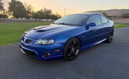 2005 Pontiac GTO Base