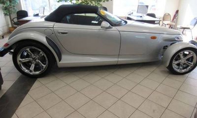 2000 Plymouth Prowler Base