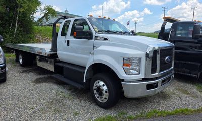 2023 Ford F-650