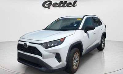 2019 Toyota RAV4 LE