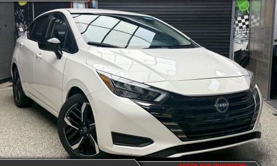 2024 Nissan Versa SR