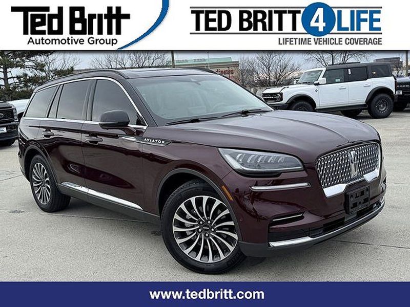 2022 Lincoln Aviator — a typically priced live listing