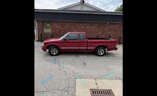 2001 Chevrolet S-10 Pickup