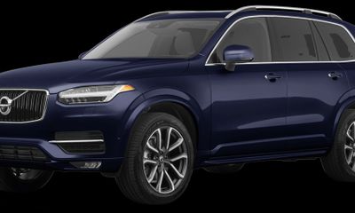 2019 Volvo XC90 Momentum