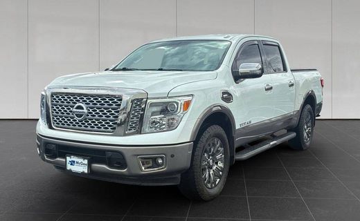 2017 Nissan Titan SV