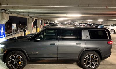 2022 Rivian R1S Launch Edition