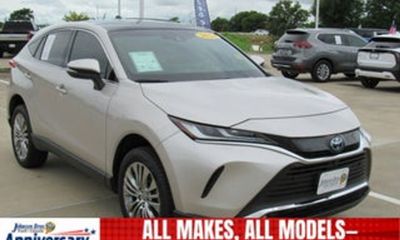 2023 Toyota Venza XLE