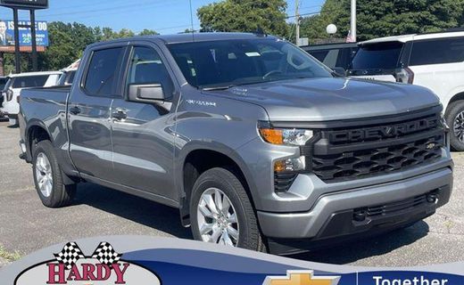 2026 Chevrolet Silverado Custom