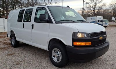 2025 Chevrolet Express 2500