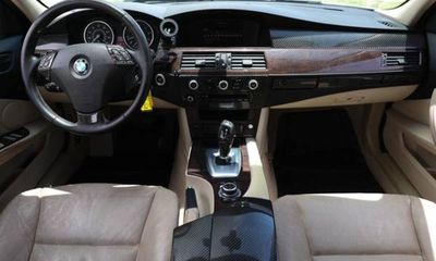 2010 BMW 528I I