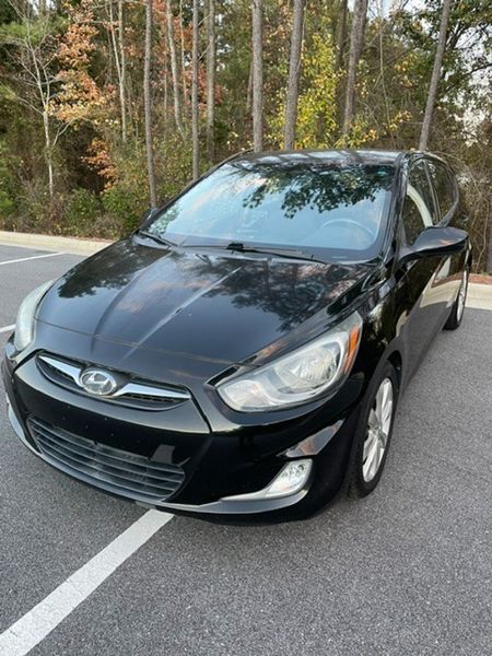 2012 Hyundai Accent — a typically priced live listing