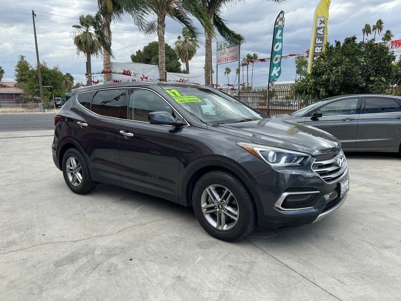 2017 Hyundai Santa Fe — a typically priced live listing