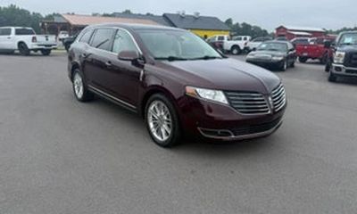 2019 Lincoln MKT Reserve