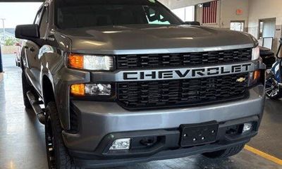 2022 Chevrolet Silverado LTD Custom