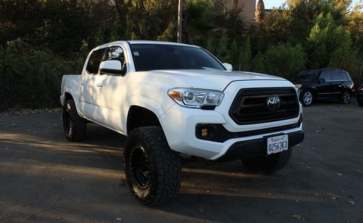 2022 Toyota Tacoma SR