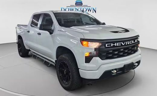 2023 Chevrolet Silverado Custom