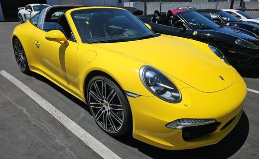 2015 Porsche 911 4S