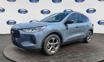 2025 Ford Escape ST Line