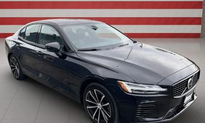 2023 Volvo S60 Plus Dark