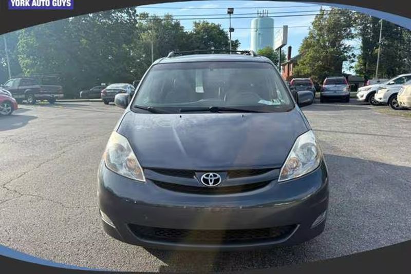 2008 Toyota Sienna — a typically priced live listing