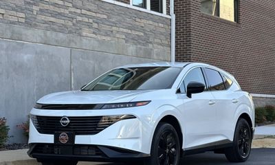 2025 Nissan Murano SV