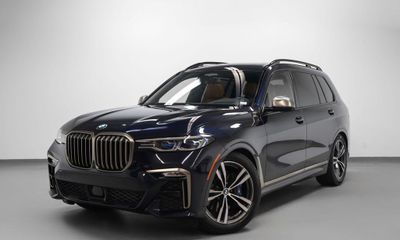 2022 BMW X7 M50i