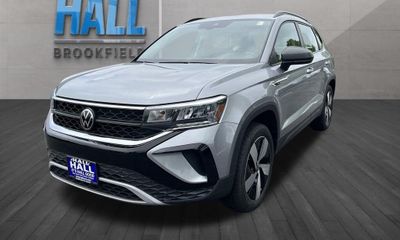 2023 Volkswagen Taos 4Motion S W