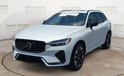 2026 Volvo XC60 Plus Dark