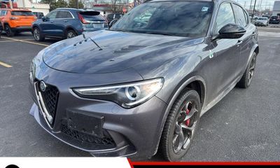 2023 Alfa Romeo Stelvio Quadrifoglio